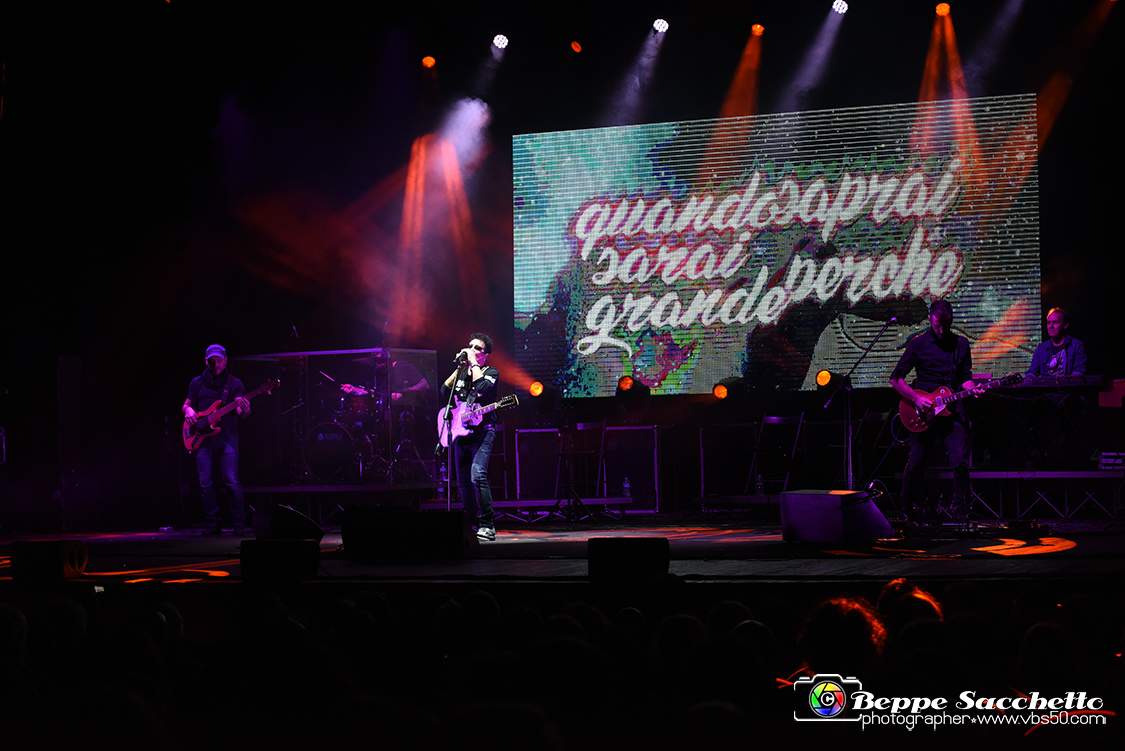 VBS_4140 - Concerto Edoardo Bennato - Peter Pan Rock 'n' Roll Tour.jpg